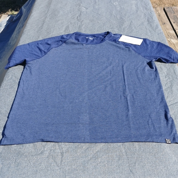 CLOUDVEIL Medium Med M Men's T-shirt Tee Shirt NWT New blue short sleeves - Picture 1 of 10